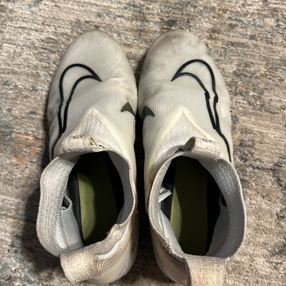 Size 11.5 men’s Nike Alpha Menace Elite 3 “White Particle Grey” - Picture 6 of 6